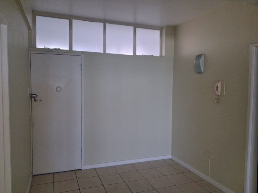 To Let 2 Bedroom Property for Rent in Quigney Eastern Cape
